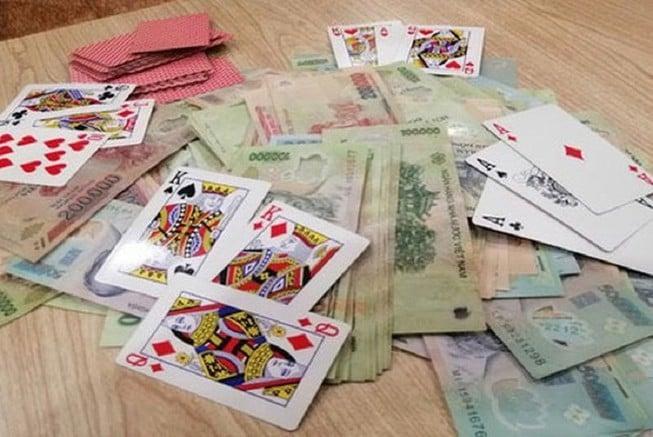 Khám phá sức mạnh của chess com với tính năng máy tính nâng cao trên chess com